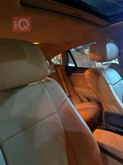 بی ئێم دەبڵیو X6